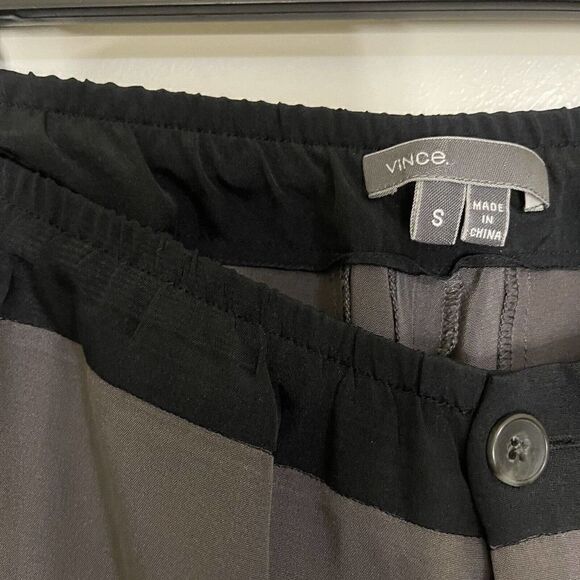 Vince. Gray Silk Trouser Straight Leg pants Size Small - Picture 3 of 8